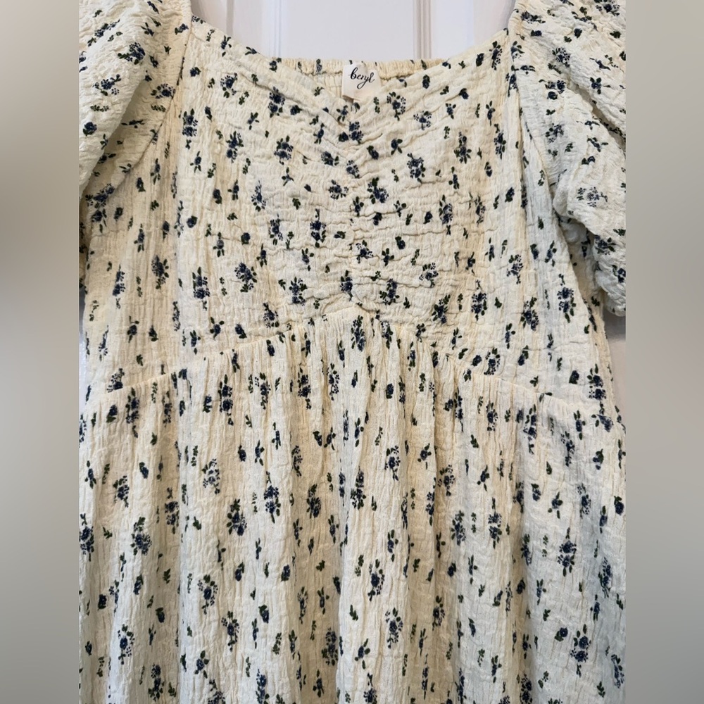 Beryl Cream Floral Smocked Puff Sleeve Dress - Picture 3 of 6